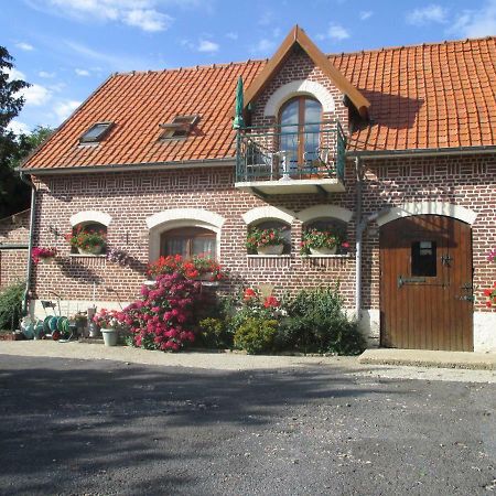 3 Rue Vicaire Apartment Contalmaison Екстериор снимка