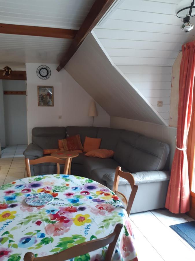 3 Rue Vicaire Apartment Contalmaison Екстериор снимка