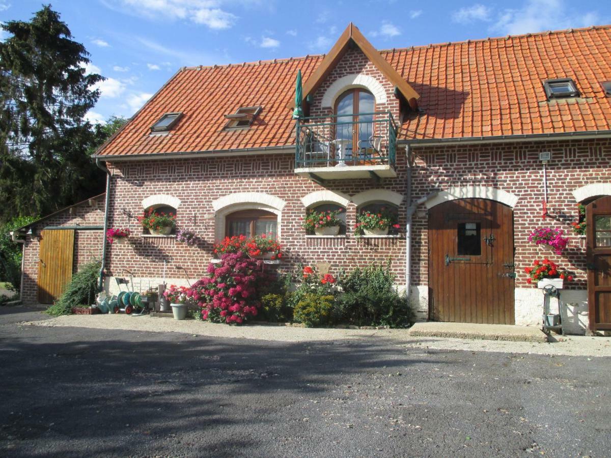 3 Rue Vicaire Apartment Contalmaison Екстериор снимка